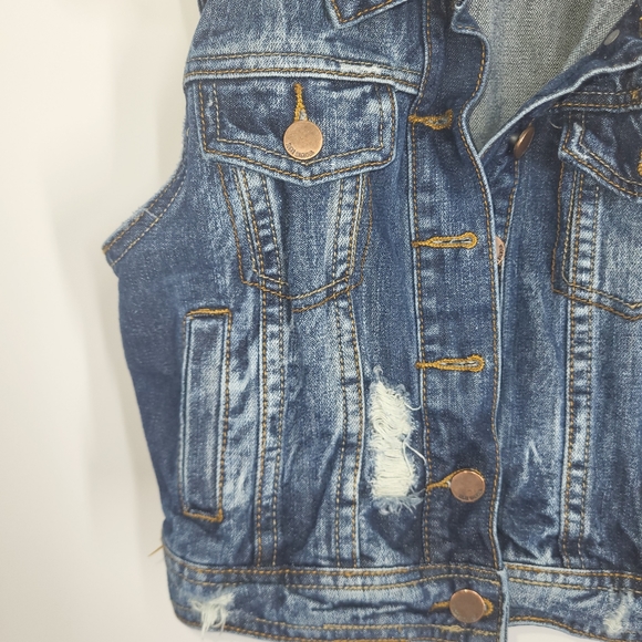 Sugar Magnolia Jean Jacket Vest - Picture 2 of 7